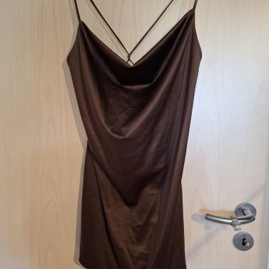 Vestito corto Pull and Bear, marrone scintillante