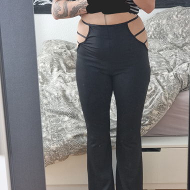 Schwarze Cut-Out Hose