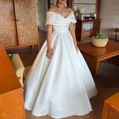 Robe de mariée avec traîne 