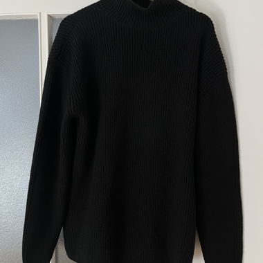 Black Zara Knit Sweater