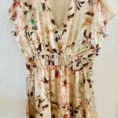 Guess Blumenkleid Grösse M