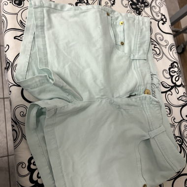 Short turquoise 