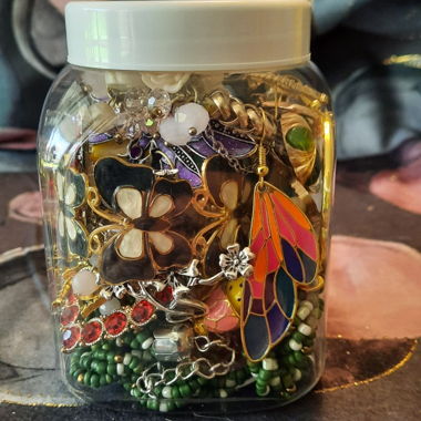 Jewelry jar - Mistery jewelry
