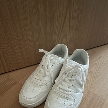 Baskets BeachMountain en blanc