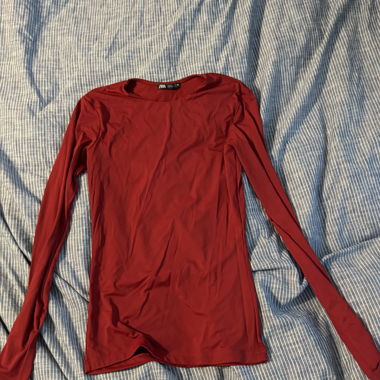 Zara rotes Langarmshirt
