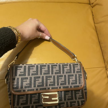 Shoulder bag FF