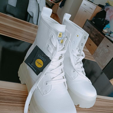 Buffalo weiss Gr. 37 