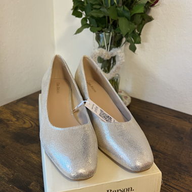 Pumps - Clara Barson