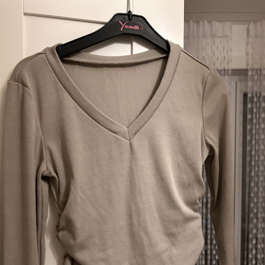 Pull beige 