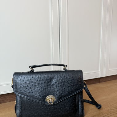 Ledertasche Strauss-geprägt