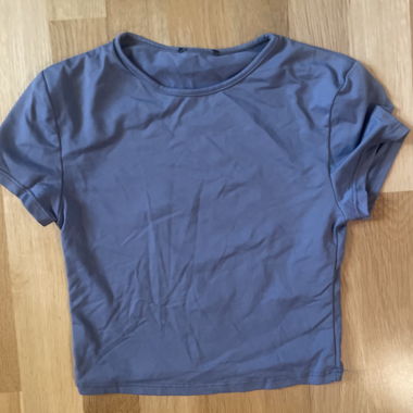 graues t-shirt