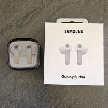 Samsung Galaxy Buds4 weiss