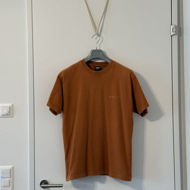 T-shirt OBEY arancione/terra cotta