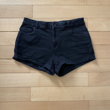 Schwarze Jeans-Shorts
