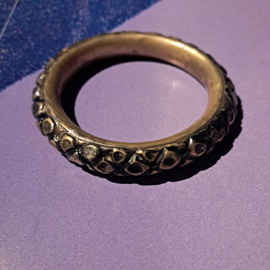 Bracciale in bronzo antico 