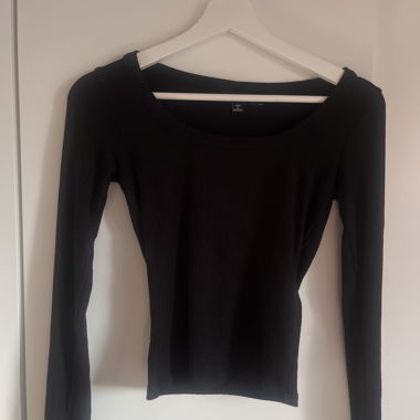 Motel Longsleeve