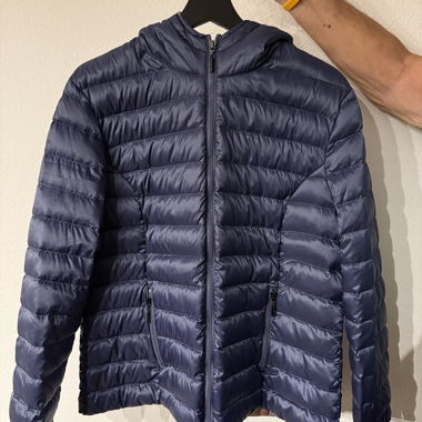 Down jacket in marine blue