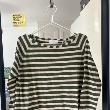 Gestreifter Pullover