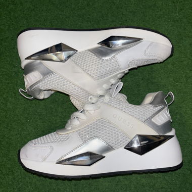 Guess Sneakers