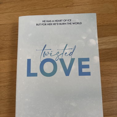 Twisted Love (Buch, Englisch, 1. Teil)