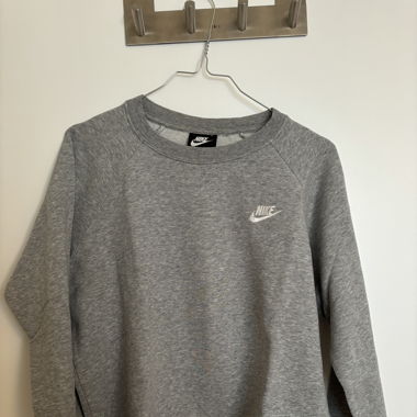 nike sweatshirt 
