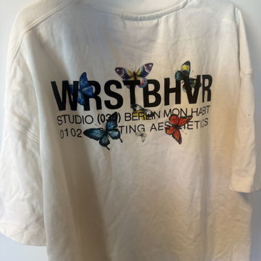 WRSTBHVR T-Shirt with Print