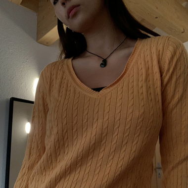 Orange V-necklace sweater 