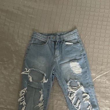 slim ripped jeans 