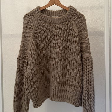 Beiger grobstrick Pullover