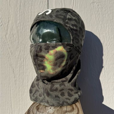 Heat reactive ski mask supreme