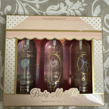 Simple Pleasures body mix set