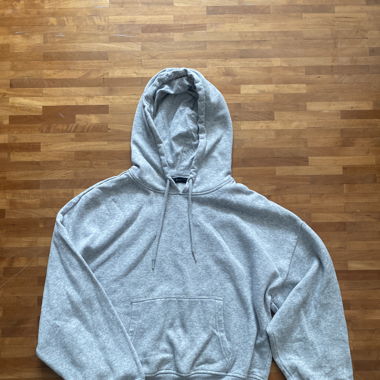 Grauer Hoodie