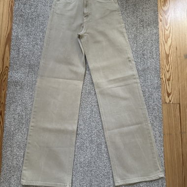 Beige wide-leg jeans