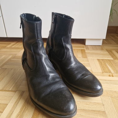 Stivaletti in pelle neri
