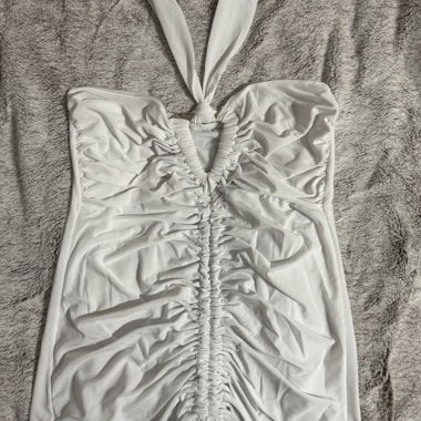 Top Halter Bianco Y2K con Arricciatura