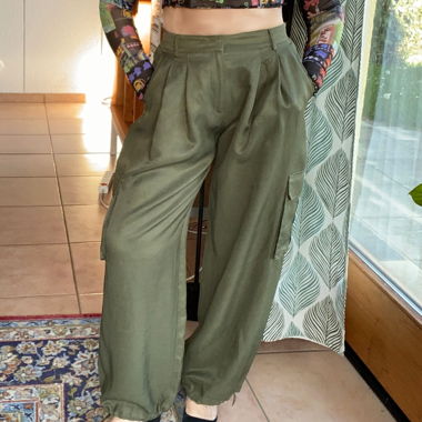 Pantaloni cargo wide leg kaki chic