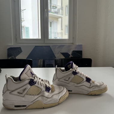 Jordan 4 Retro Metallic Purple