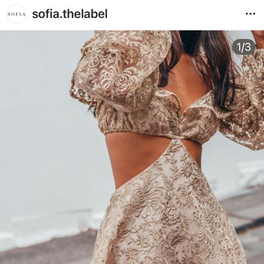 Robe dorée 