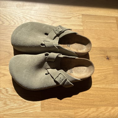 Birkenstock color oliva chiaro