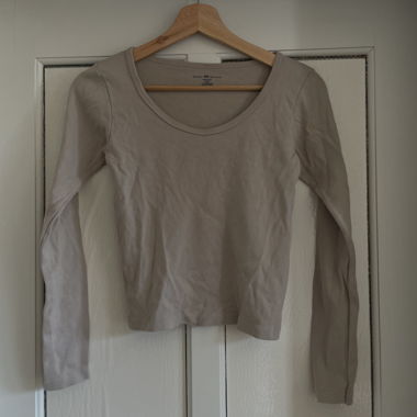 T-shirt à manches longues beige Brandy Melville