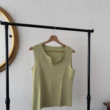 grünes Top