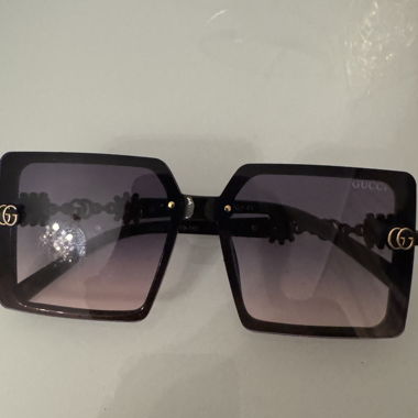 Lunettes de soleil Gucci vintage 