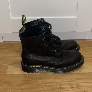 Dr.Martens