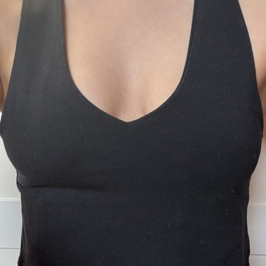Schwarzes Top