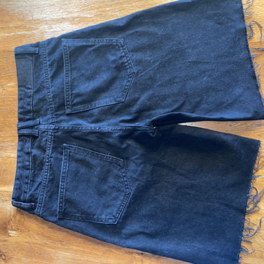 Black denim bermuda