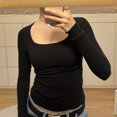 Schwarzes Longsleeve