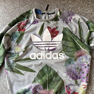 Adidas Blumen Sweatshirt grau Gr. 40