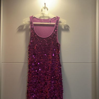 Träger top mit Pinken Pailletten 