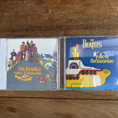 CDs du sous-marin jaune des Beatles