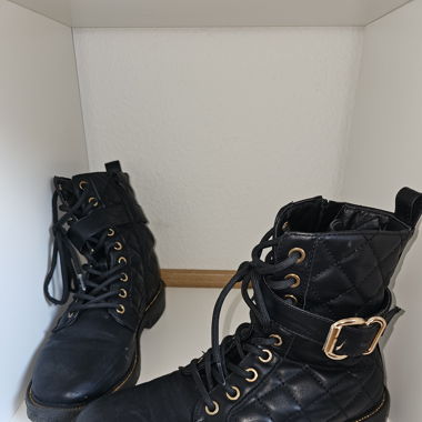 Bottes noires
